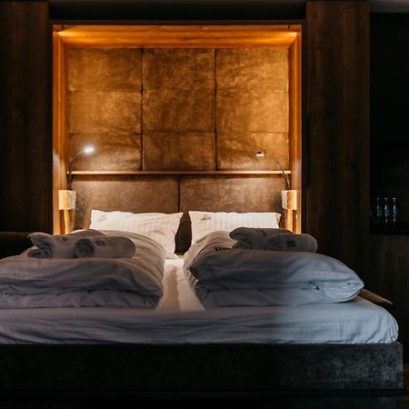 Apartamenty Park City Ostrow Wielkopolski Bagian luar foto