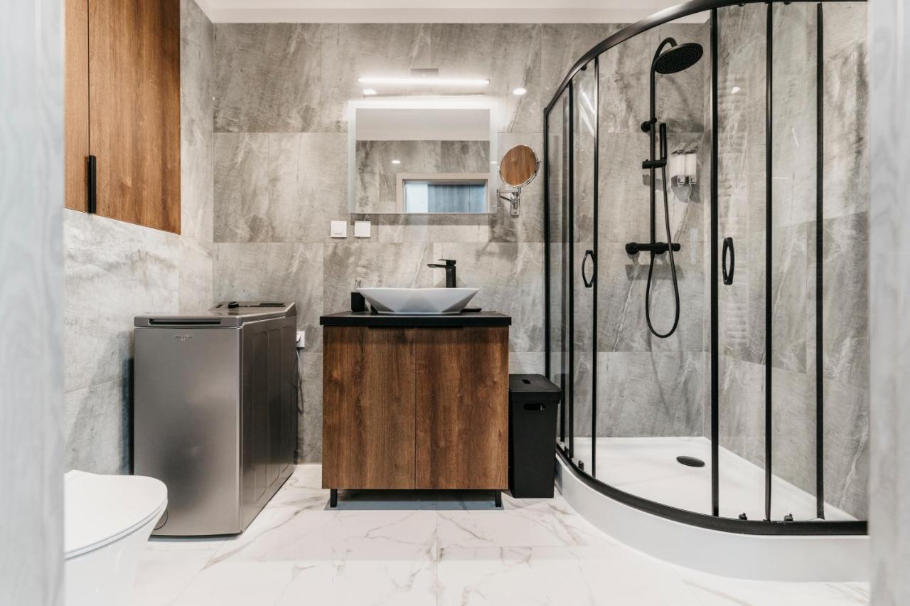 Apartamenty Park City Ostrow Wielkopolski Bagian luar foto