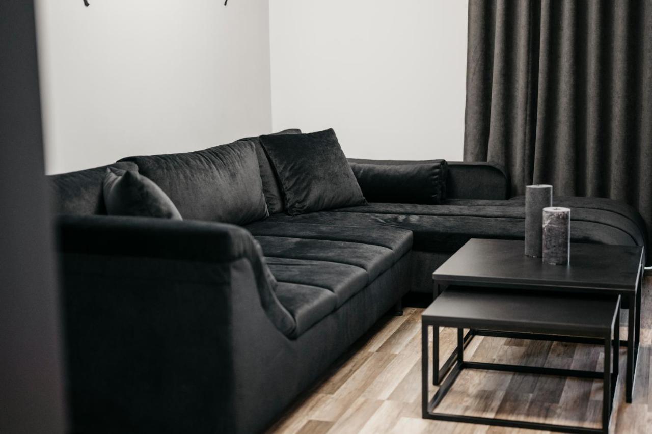 Apartamenty Park City Ostrow Wielkopolski Bagian luar foto